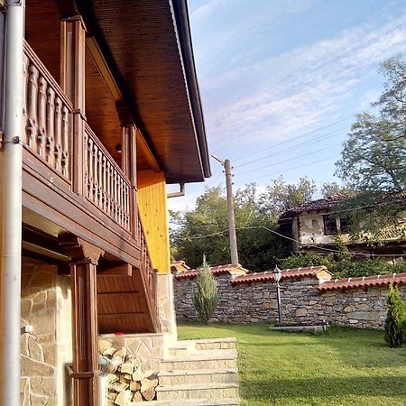 Sinabovite Houses 호텔 Badevtsi 외부 사진