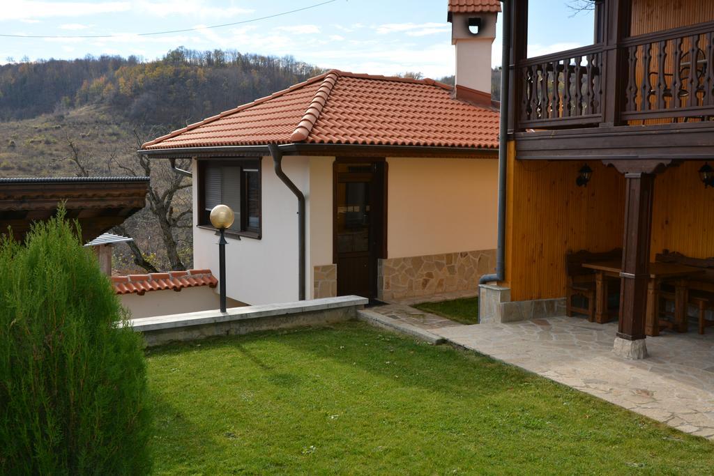 Sinabovite Houses 호텔 Badevtsi 외부 사진