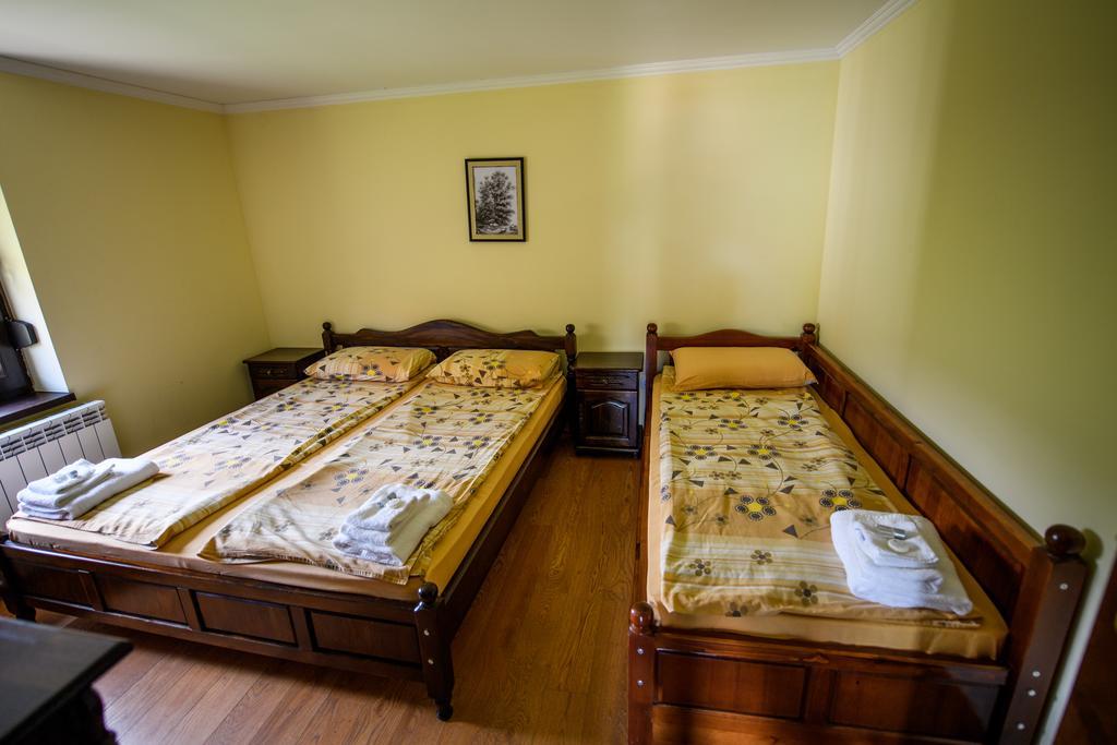 Sinabovite Houses 호텔 Badevtsi 외부 사진